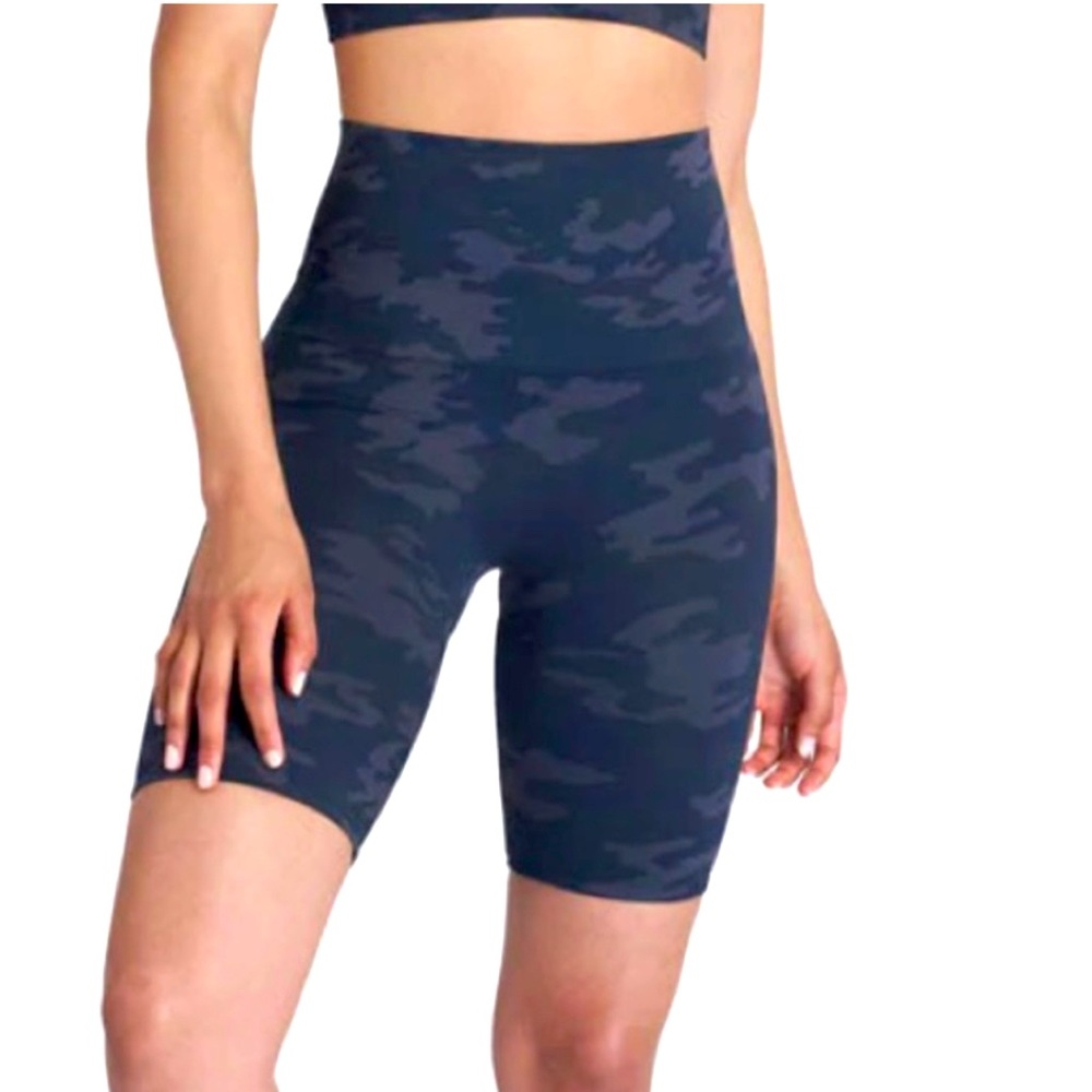 Spanx Look At Me Now Black Camo Biker Shorts….  S size